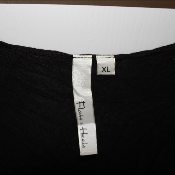 BLACK BLOUSE WITH LACE DETAIL SLEEVES - Picture 4 of 4